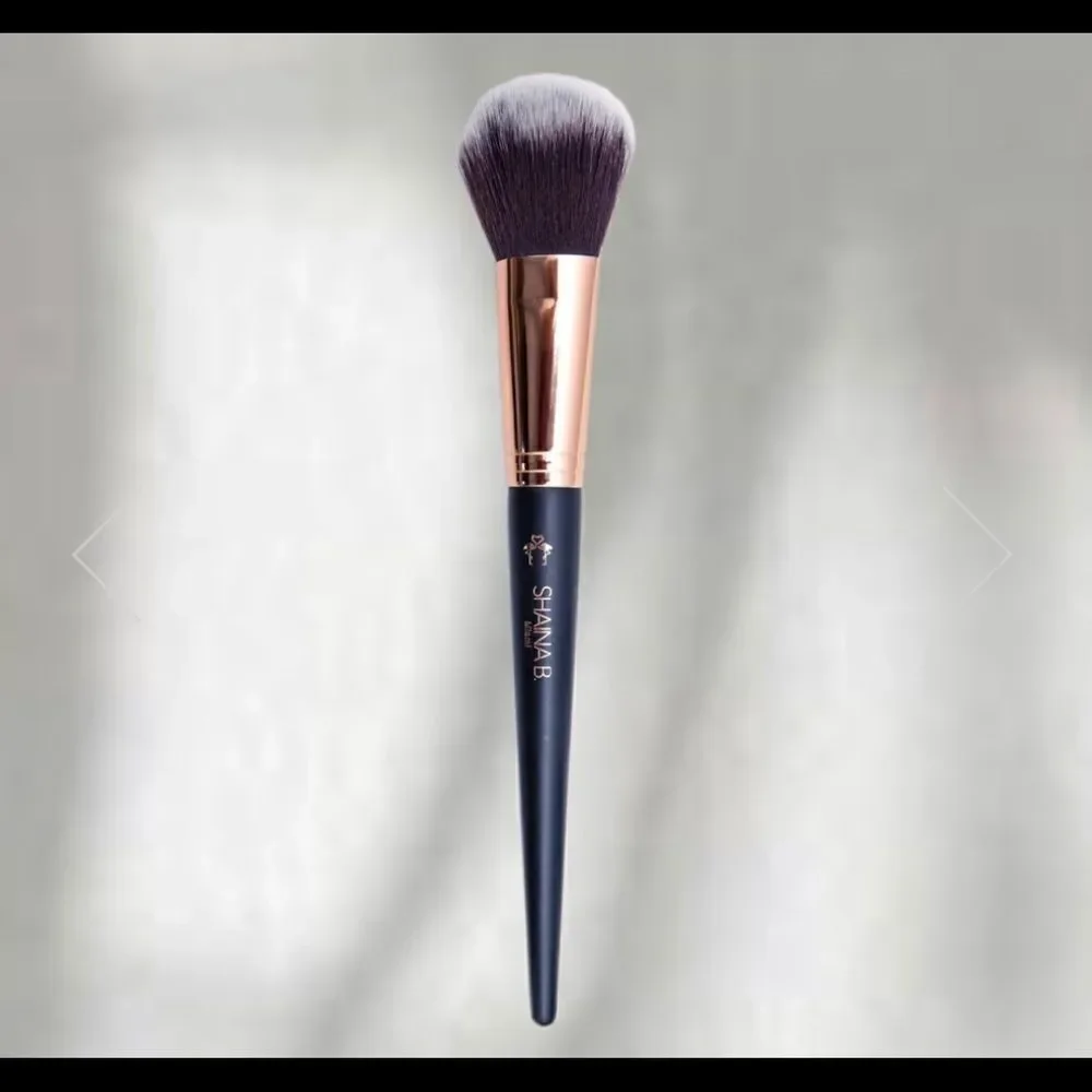 BLUSH BRUSH SHAINA B MIAMI NEW IPSY BAG